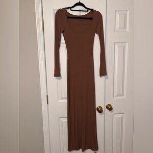 Women’s Long Sleeve Brown Maxi Dress